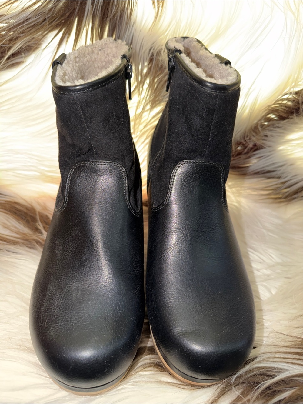 Mossimo Snow black-Women's Faux-Shearling Lined Ankle Boots